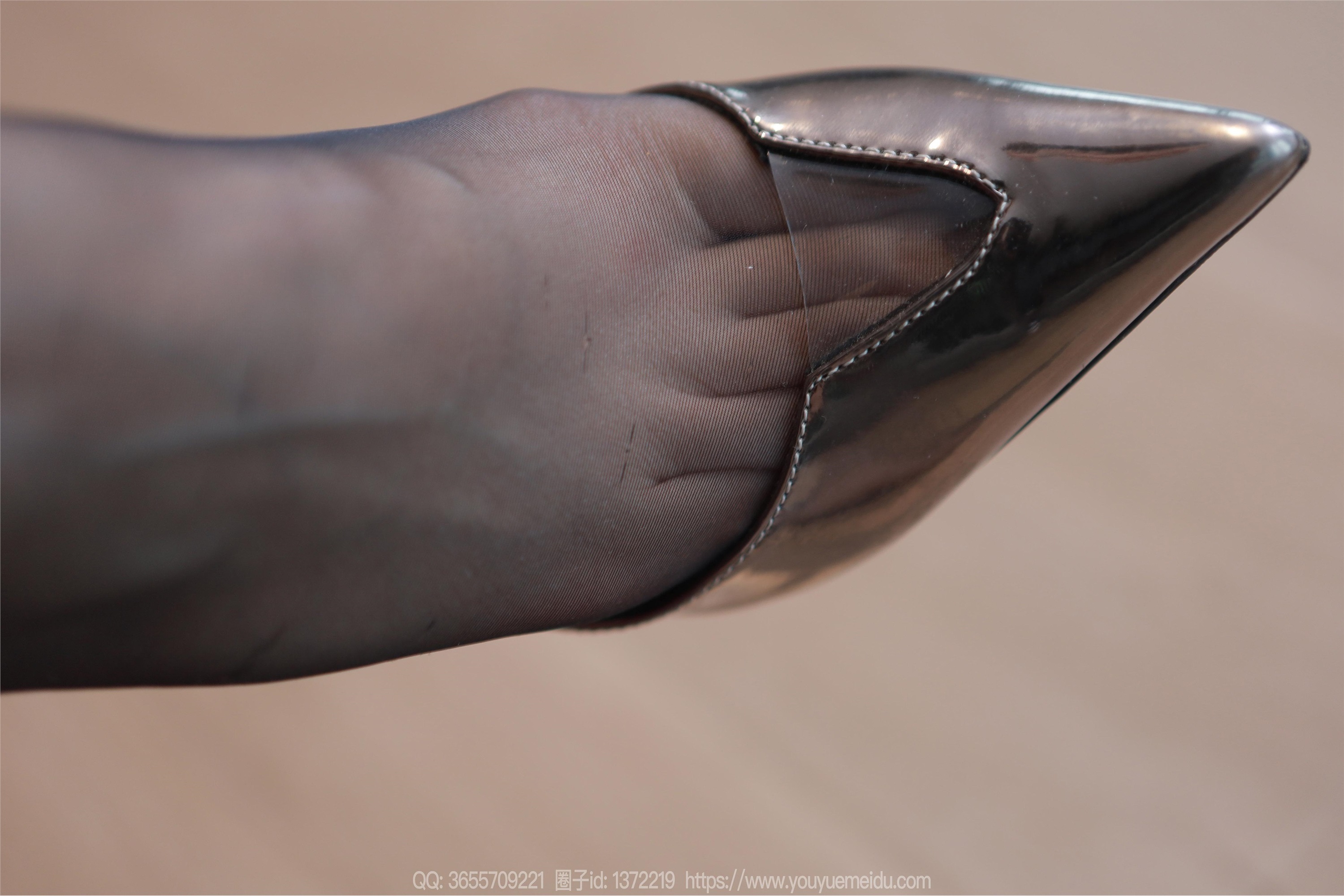 IESS异思趣向  2024.04.08 丝享家 1710 小婕《红色沙发（上）》